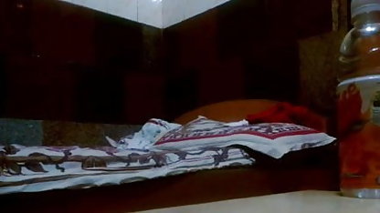 अरब बड़े स्तन के फिल्मी हीरोइन की सेक्सी फिल्म साथ कार्यालय में गड़बड़