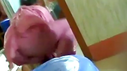 कार्यालय मालिक सचिव वेश्या के साथ चुदाई करता हिंदी पिक्चर सेक्सी वीडियो है जो सेक्स की पेशकश करता है