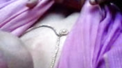 लैटिना फूहड़ उसे चोदने के लिए एक सेक्सी वीडियो फिल्म हिंदी में दोस्त को धोखा देती है और उसे अपनी पत्नी को बताती है