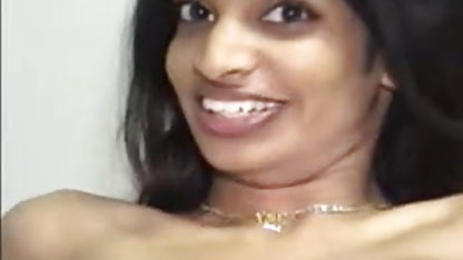 माँ को लंड की लत अपने ही बेटे को चोदने को मिलती हिंदी सेक्सी मूवी चलने वाली है