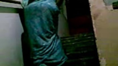 लोगों से भरी बस में छेड़छाड़ और हिंदी में सेक्सी पिक्चर मूवी बलात्कार किया