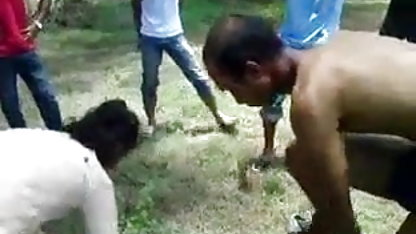 हॉर्नी मिल्फ ने अपनी बेटी की वेश्या की सेक्सी दिखाइए पिक्चर चुदाई की