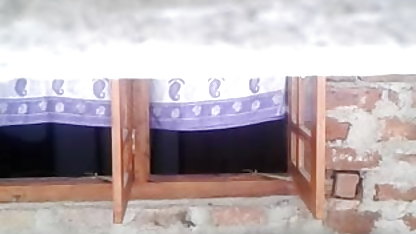 स्कूल के बाथरूम में पिल्डोस सेक्सी फिल्म हिंदी में वीडियो फिल्म को पकड़ते हुए