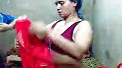 अंत में संभोग के साथ महिलाओं के हिंदी सेक्सी फ़िल्म बीच कामुक मालिश