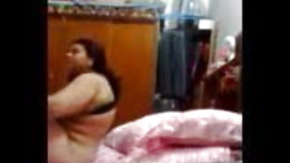 गर्म माँ अपने बेटे ऑनलाइन सेक्सी वीडियो फिल्म को सेक्स के बारे में सब कुछ सीखने में मदद करती है