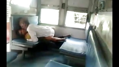 अपने बच्चों को लेकर सेक्सी पिक्चर फुल मूवी प्लम्बर के साथ सेक्स करें
