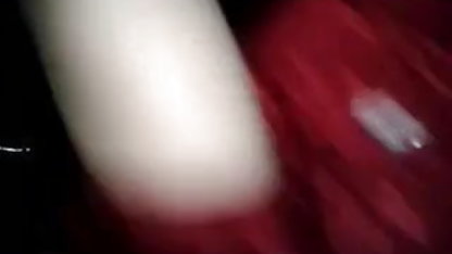 स्पेनिश बस्टी उदार जीवन का आनंद हिन्दी फिल्म सेकसी लेती है