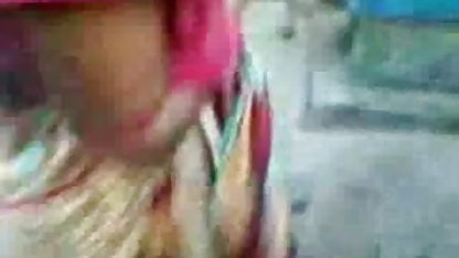 चिनिता को छिपे हुए कैमरों के साथ कमबख्त रिकॉर्ड किया गया हिंदी कॉमेडी सेक्सी मूवी है
