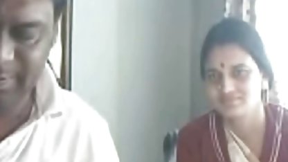 पुलिस सेक्सी मूवी हिंदी की गाड़ी में छात्र की चुदाई