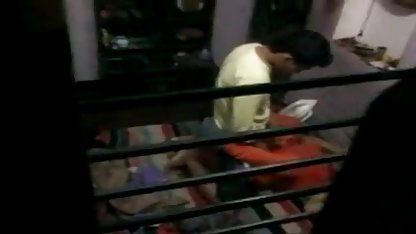 अच्छे स्तन और बड़े गधे के साथ स्पेनिश एक बड़े सेक्सी फिल्म वीडियो में दिखाओ फूहड़ की तरह