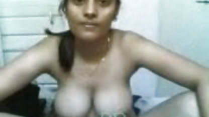 Busty ब्लैक के पास अपने जीवन की पहली पोर्न कास्टिंग में एक महान हिंदी पिक्चर सेक्सी हिंदी पिक्चर समय है