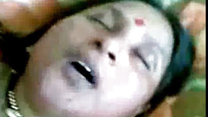 घर में नौकरानी को बाथरूम में चोदना सेक्सी फिल्म चलना चाहिए