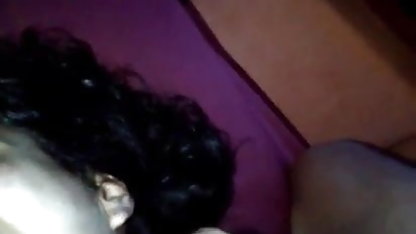 मस्सेउर अपने ग्राहक को एक blowjob देता है, हालांकि यह हिंदी में सेक्सी फिल्म का वीडियो उसकी सेवा का हिस्सा नहीं है
