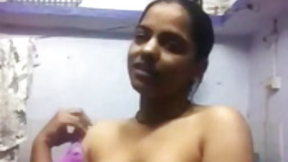 सचिव बॉस के लंड को चाटती है और फिल्म हिंदी में सेक्सी उसे चूत देती है