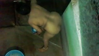 चिली शौकिया उसकी इंग्लिश सेक्सी पिक्चर दिखाओ बिल्ली में एक ब्रश हो जाता है