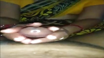 अपने बीस-कुछ भतीजे हिंदी फिल्म सेक्सी दिखाओ द्वारा डिफेंड की गई रैली