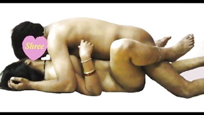 दो सेक्सी पिक्चर वीडियो हिंदी ब्राजीलियाई किन्नर तेल में अच्छी तरह से अभिषेक कर अपने बट को चोदते हैं