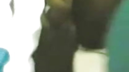 बड़े स्तन के साथ शातिर रेड इंडियन एक छोटे आदमी के साथ fucks सेक्सी पिक्चर हिंदी मूवी