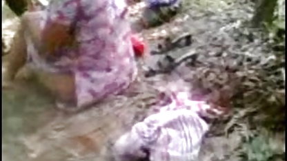 बिल्ली का बच्चा, विनम्र, फूहड़ और सेक्सी, उसके प्रेमी द्वारा इस्तेमाल सेक्स वीडियो फिल्म बताइए किया जा रहा है