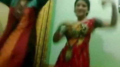 स्पेनिश गधा वसा के साथ अपने घर सेक्सी पिक्चर दिखाइए इंग्लिश में के फर्श पर गड़बड़ कर दिया