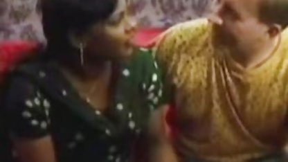 दंत चिकित्सक के कार्यालय में एक वेश्या की हिंदी सेक्सी मूवी पिक्चर तरह गड़बड़ (शौकिया)