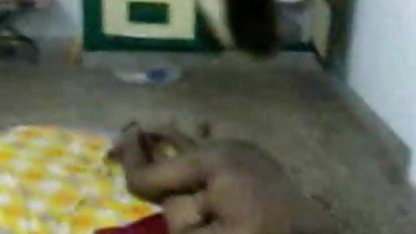 एक सेक्स वाली सेक्सी फिल्म स्वादिष्ट स्पेनिश फूहड़ के साथ फुहार