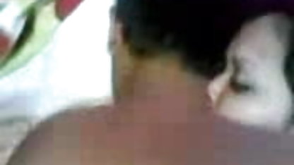 बेटी कुतिया अपने पिता के मुर्गा हिंदी की सेक्सी मूवी के साथ पागल हो गई