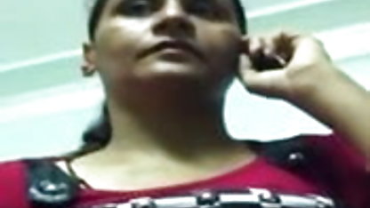 जुड़वां बहनें वेबकैम पर स्तन सिखाती सेक्सी मूवी वीडियो में सेक्सी हैं