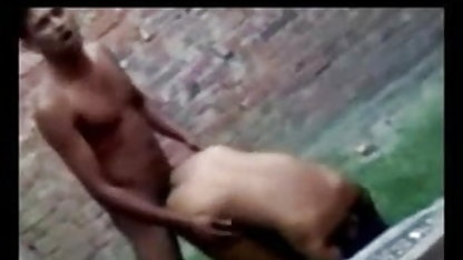 रिलैक्स डैड, मैं सेक्सी सेक्सी हिंदी मूवी आपको मसाज दे दूं