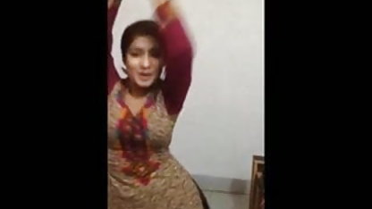 मेट्रो स्टेशन में कमबख्त सेक्सी नंगी सेक्सी फिल्म