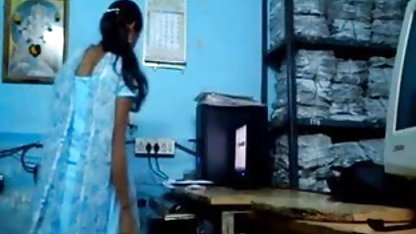 कुछ अतिरिक्त यूरो के बफ फिल्म सेक्सी लिए स्पेनिश सफाई महिला गड़बड़