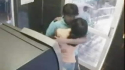 एक स्पेनिश अश्लील वीडियो सेक्सी नंगी सेक्सी फिल्म में लैटिना पुलोना