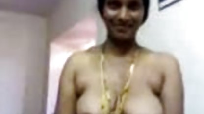 एक स्पेनिश परिपक्व सेक्सी पिक्चर दिखाइए इंग्लिश में और विशाल चेहरे के साथ त्रिगुट