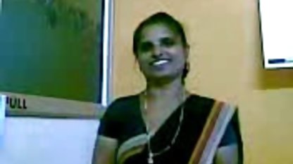 स्पेनिश परिपक्व एक सेक्सी फिल्म वीडियो अपने भतीजे को चोदता है